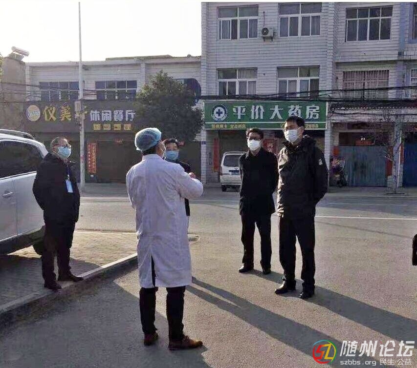 萬店鎮(zhèn)：防疫一線  豪邁逆行  ---萬店鎮(zhèn)中心衛(wèi)生院黨支部書記、院長錢開坤的抗疫情